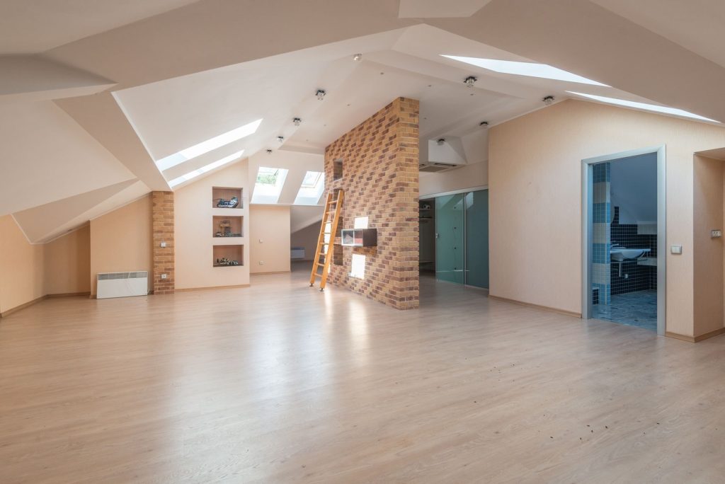 Neue Wohnung dreckig übernommen? So wird sie wirklich sauber